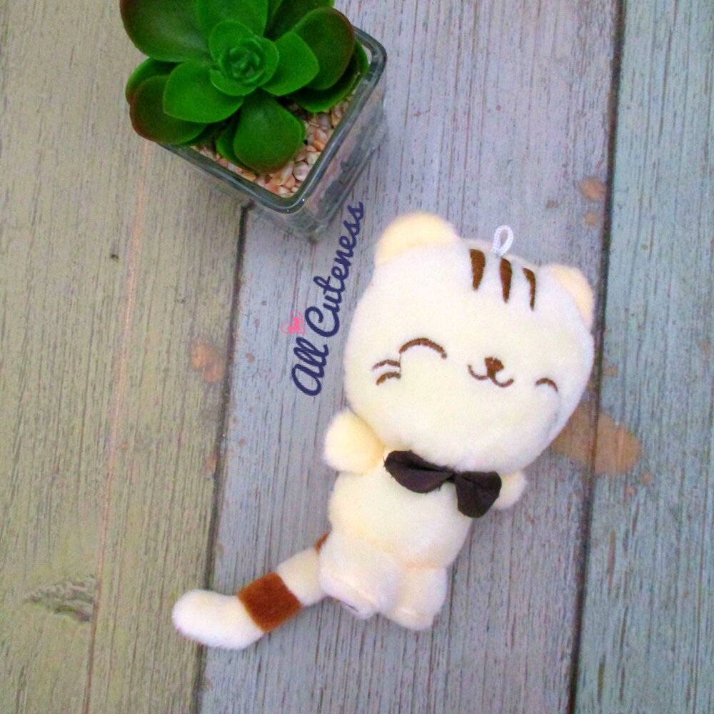 (NWOT) Cute Kitty Plush
